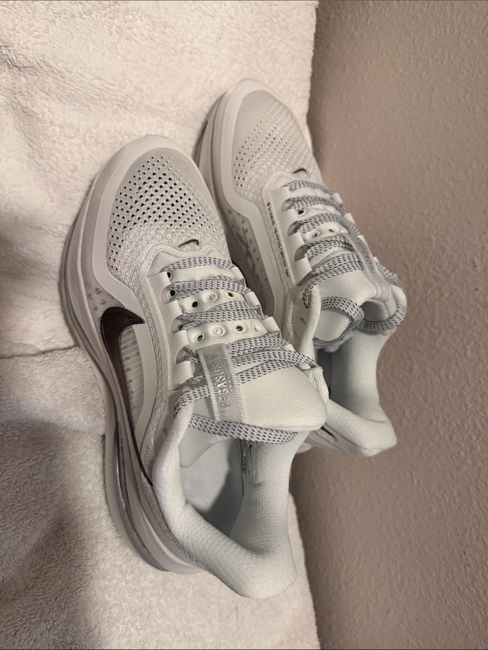 Nike Women’s White and Silver Athletic Sneakers - Picture 1 of 6
